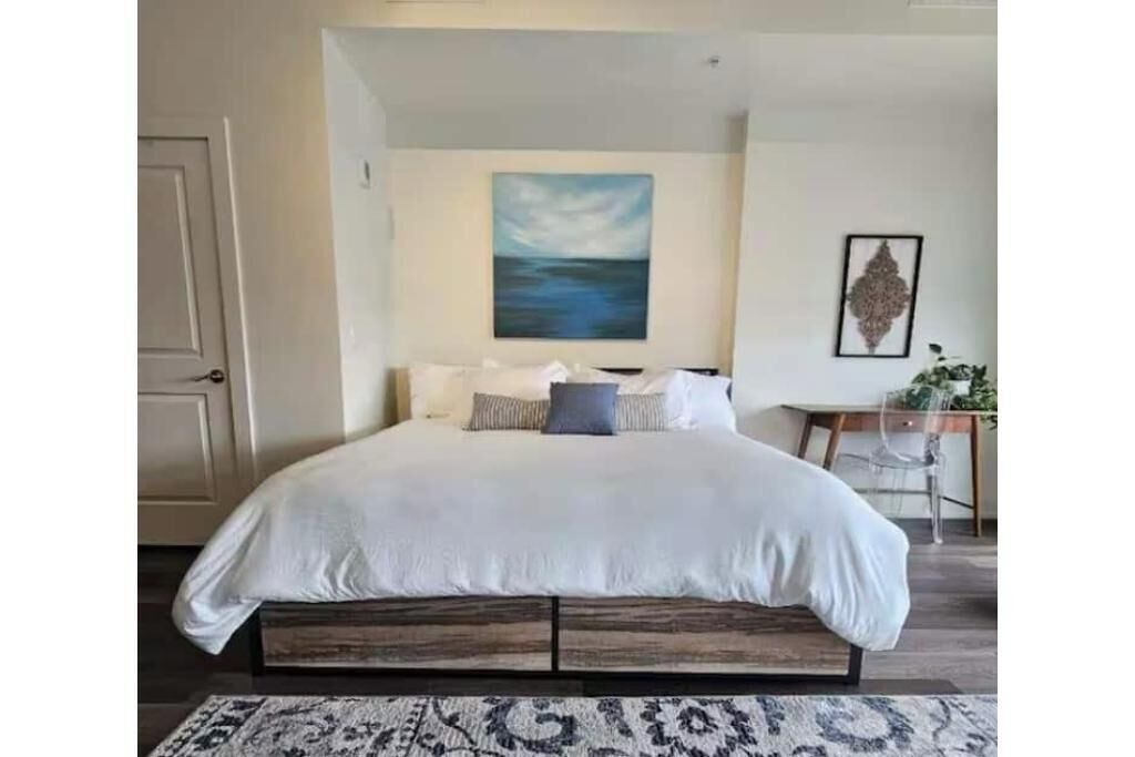 Photo of Bedroom in Cherry Creek