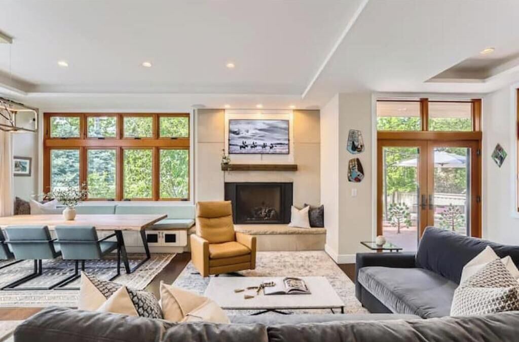 Photo of Livingroom in Downtown