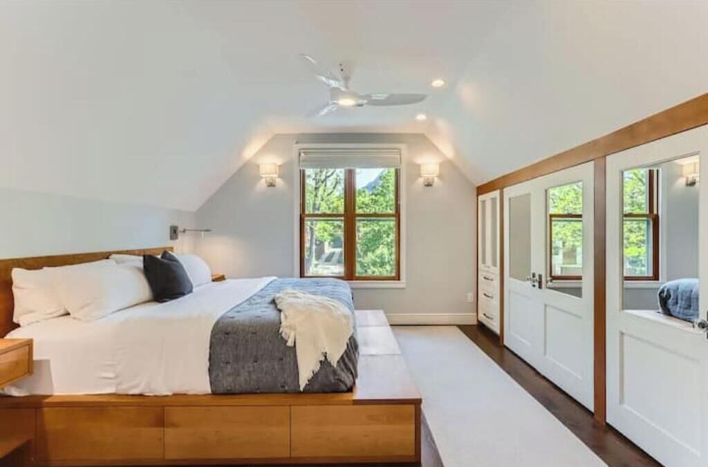Photo of Bedroom in Downtown