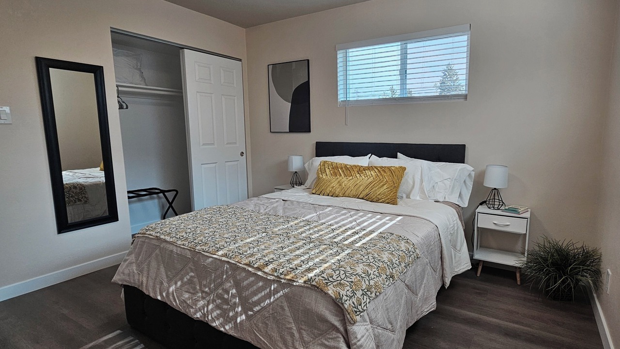 Photo of Bedroom in Aurora