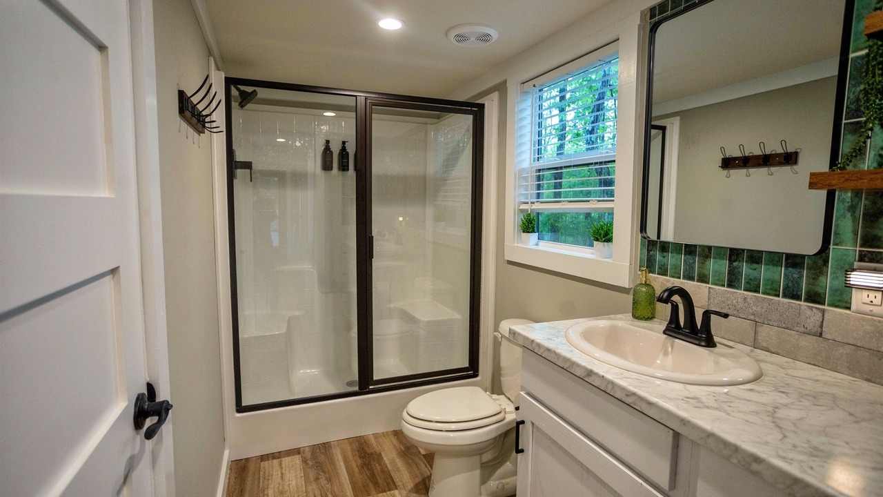 Photo of Bathroom in Tracy City