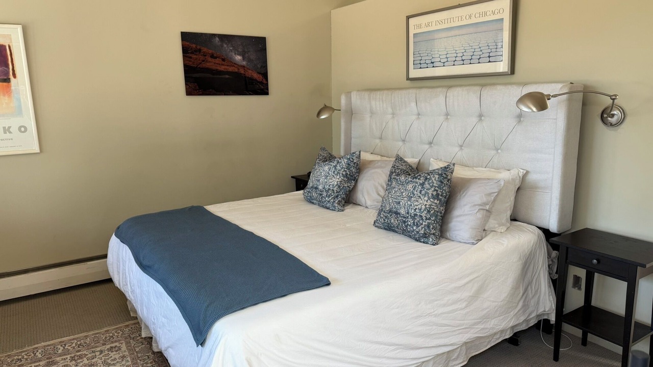 Photo of Bedroom in Downtown