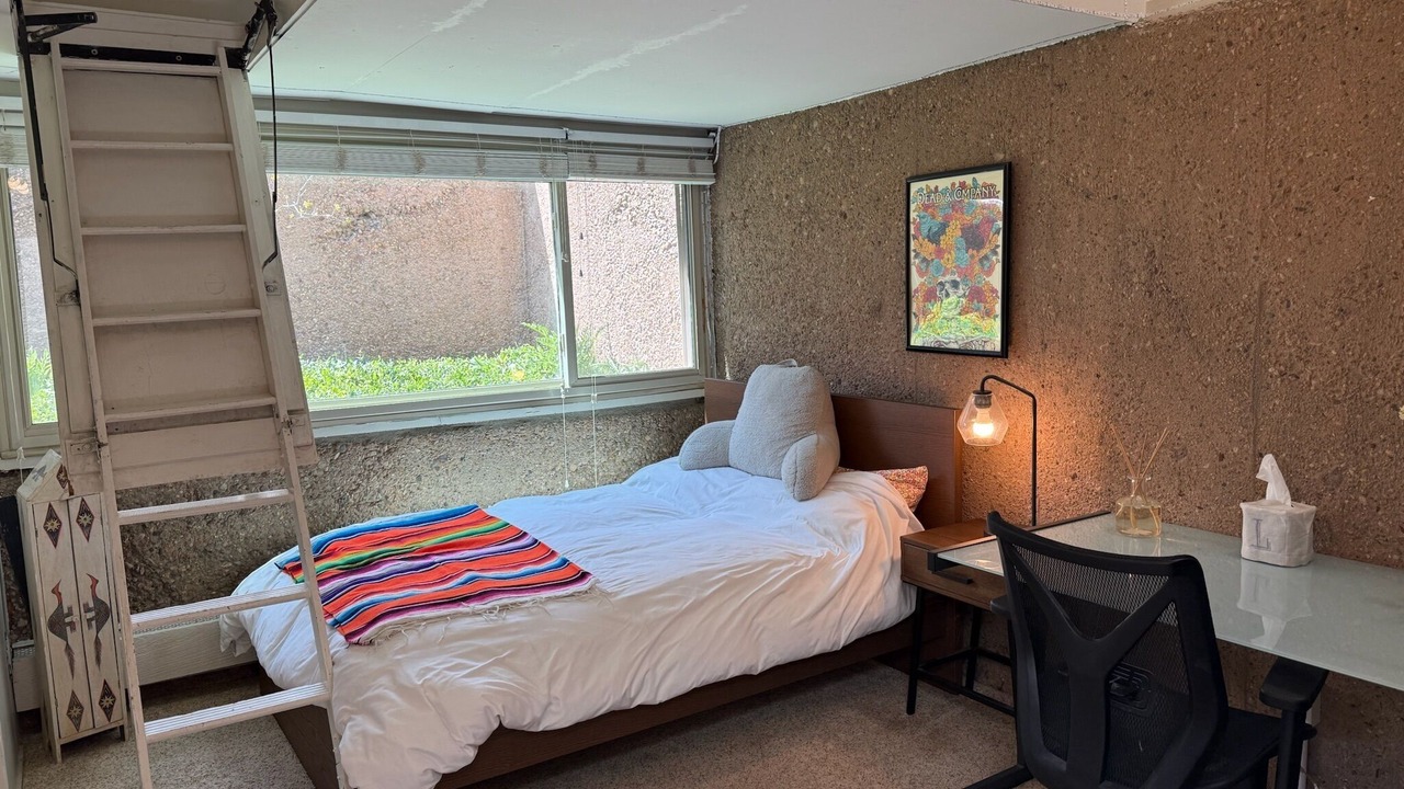Photo of Bedroom in Downtown