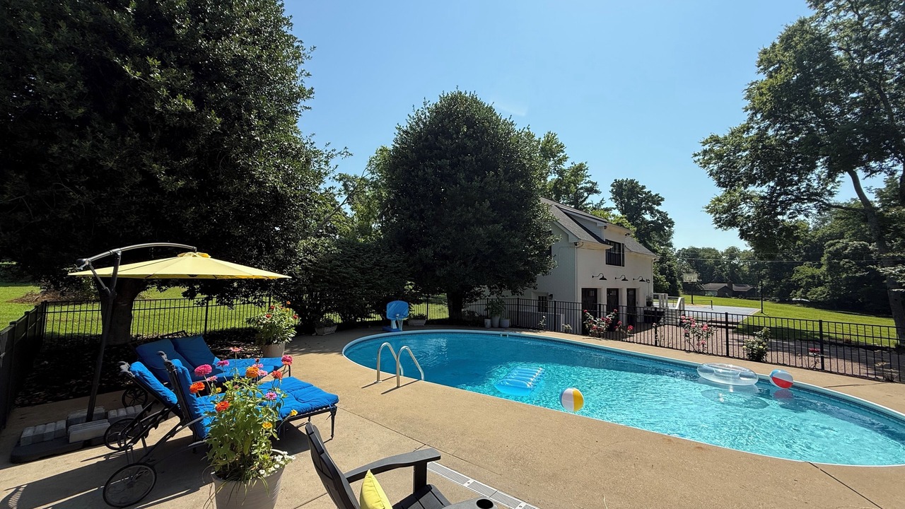 Photo of Outdoor in Hendersonville