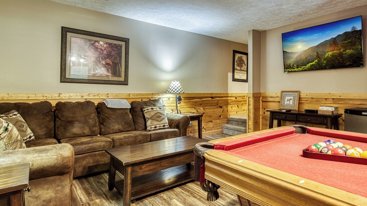 Photo of Livingroom in Black Bear Falls