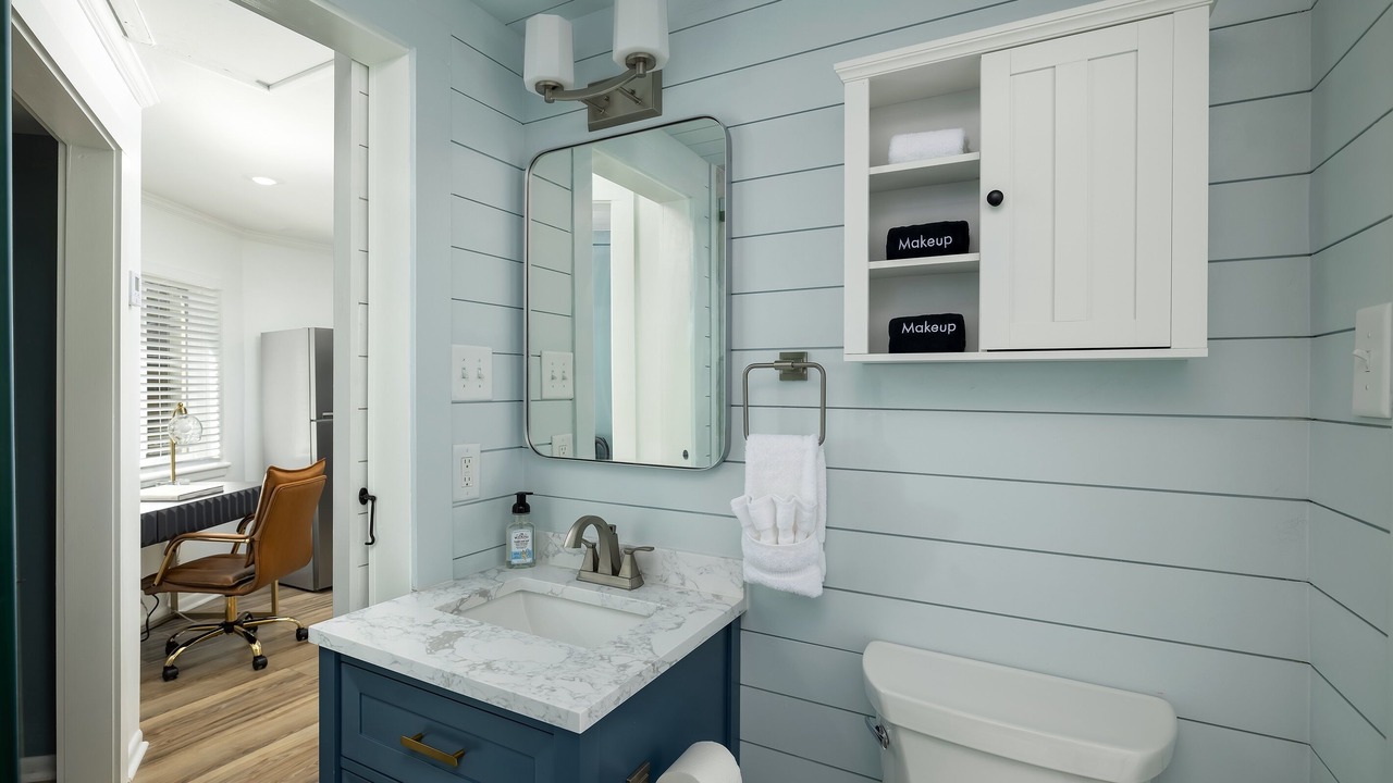 Photo of Bathroom in Forest Park