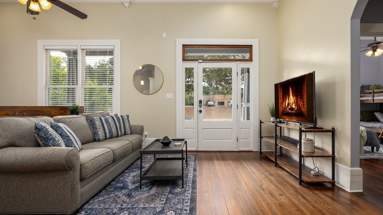 Photo of Bedroom in Forest Park
