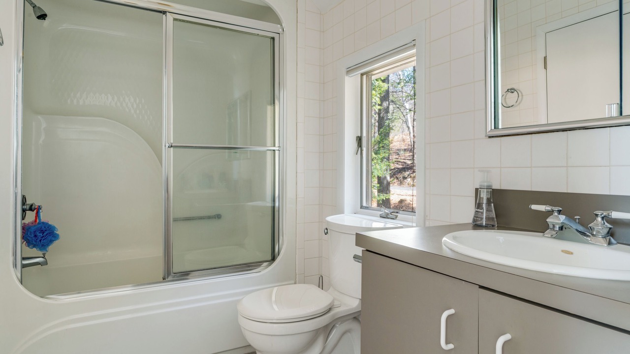 Photo of Bathroom in Shady