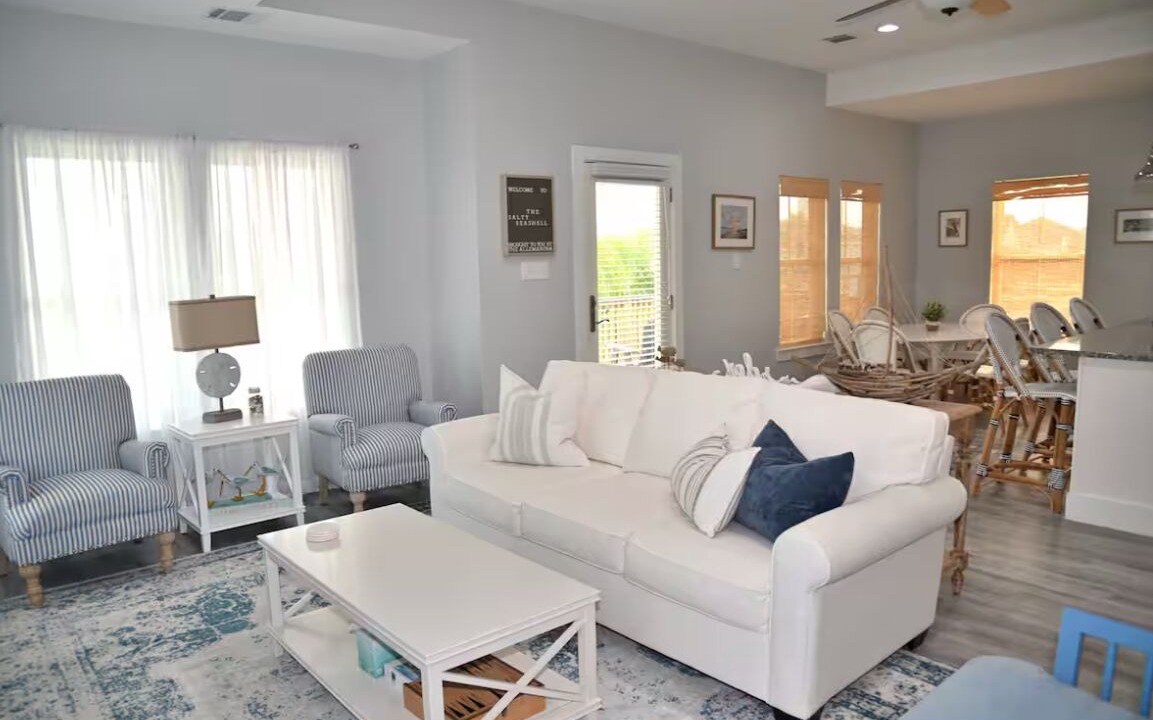 Photo of Livingroom in Isla Del Sol