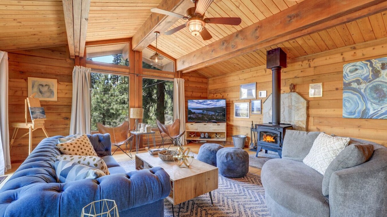 Photo of Livingroom in Lincoln Park