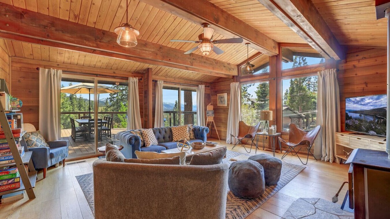 Photo of Livingroom in Lincoln Park