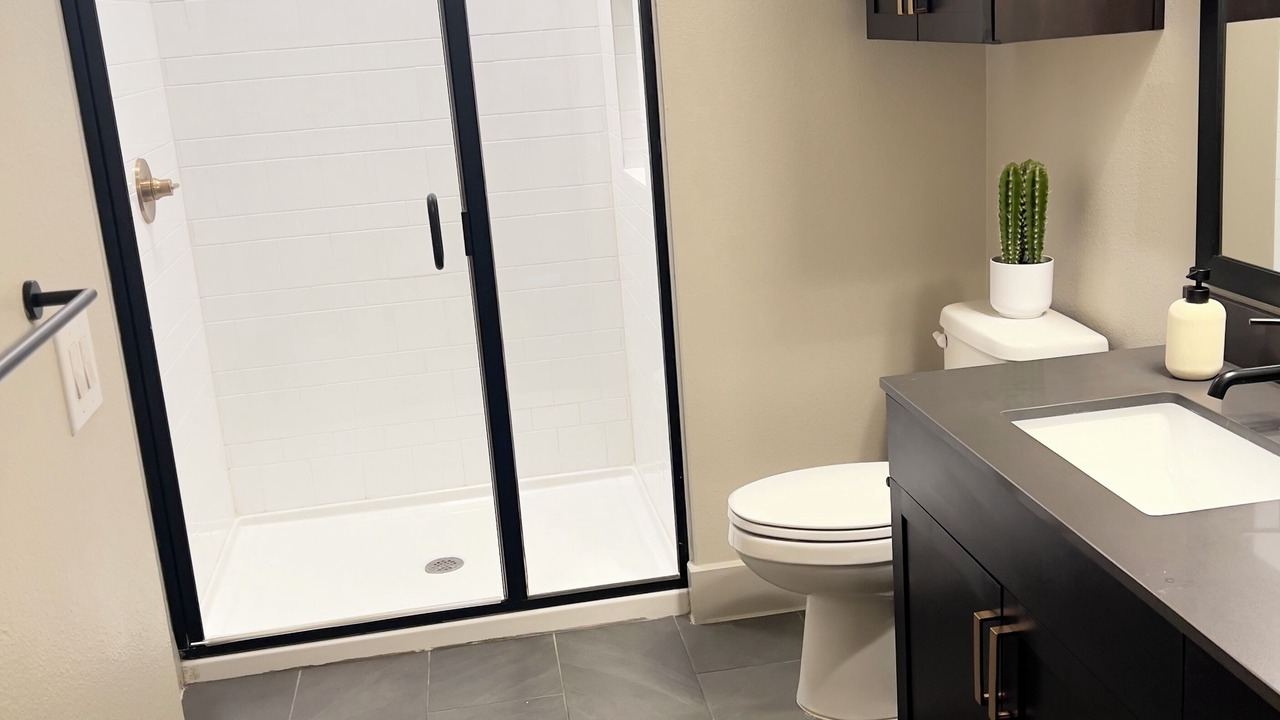 Photo of Bathroom in Deep Ellum