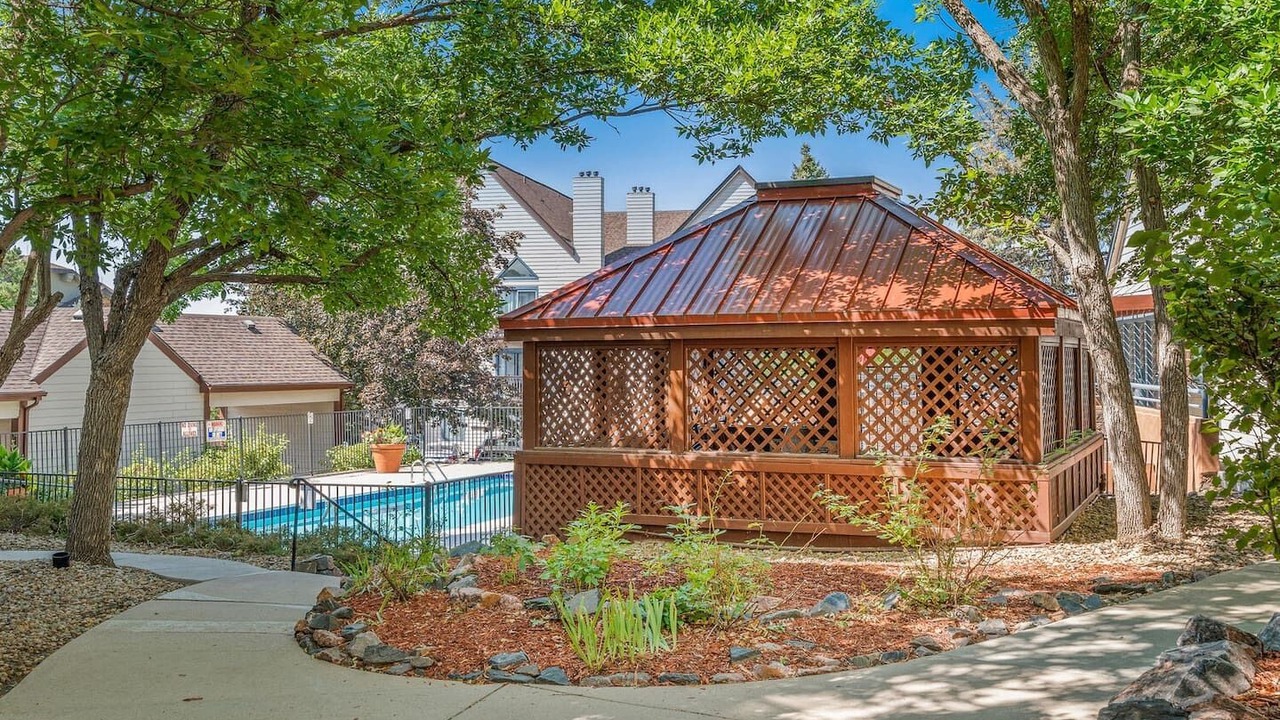 Photo of Outdoor in Englewood