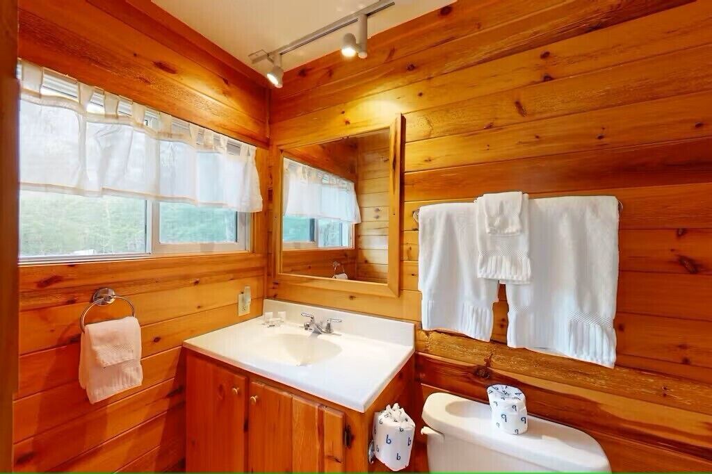 Photo of Bathroom in Arbor Vitae