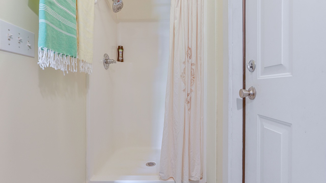 Photo of Bathroom in Argo