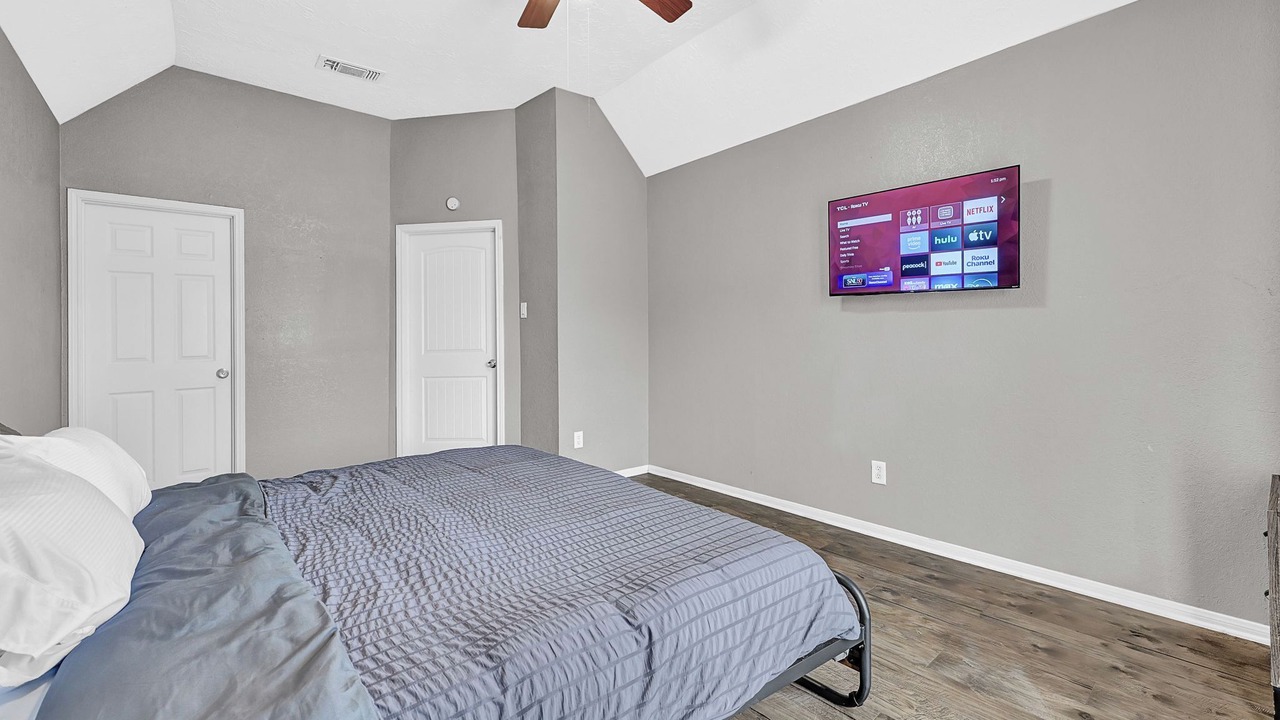 Photo of Bedroom in El Lago