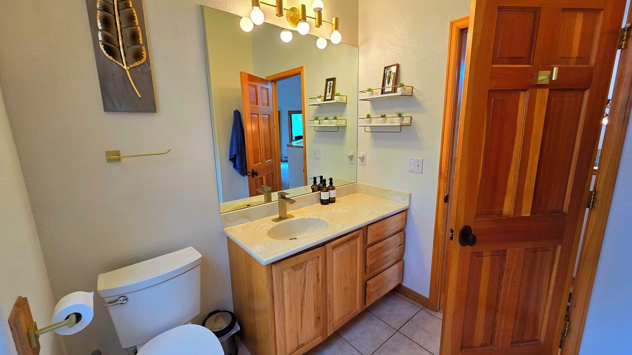Photo of Bathroom in Golden Gate Canyon