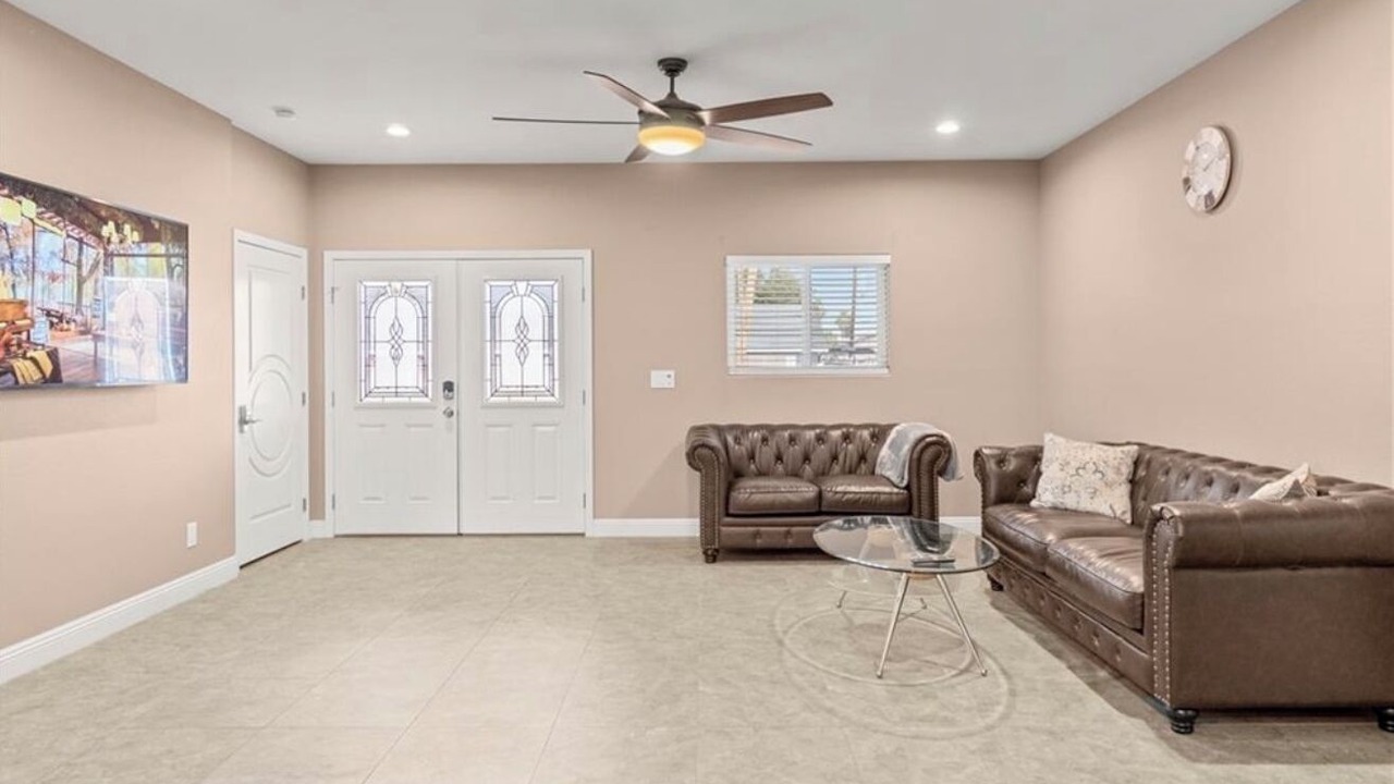 Photo of Livingroom in Sunrise Manor