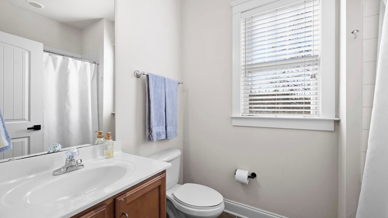 Photo of Bathroom in Wesley Heights