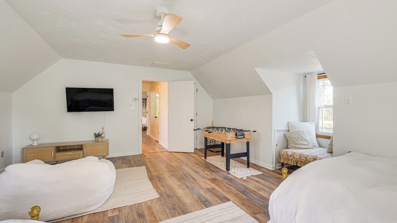 Photo of Bedroom in Deltaville