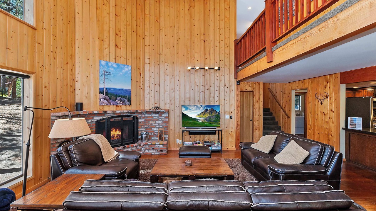 Photo of Livingroom in Green Valley Lake