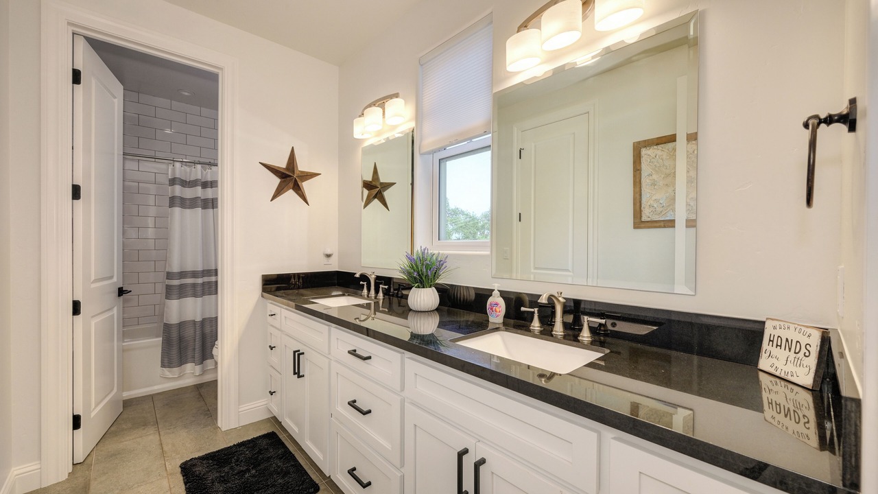 Photo of Bathroom in Folsom
