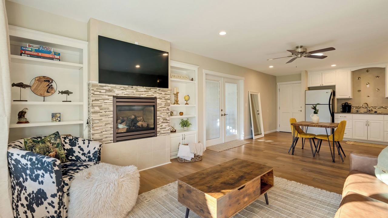 Photo of Livingroom in Arlington