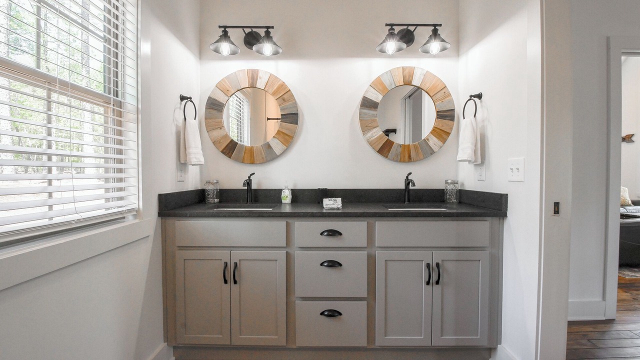 Photo of Bathroom in Little Kowaliga