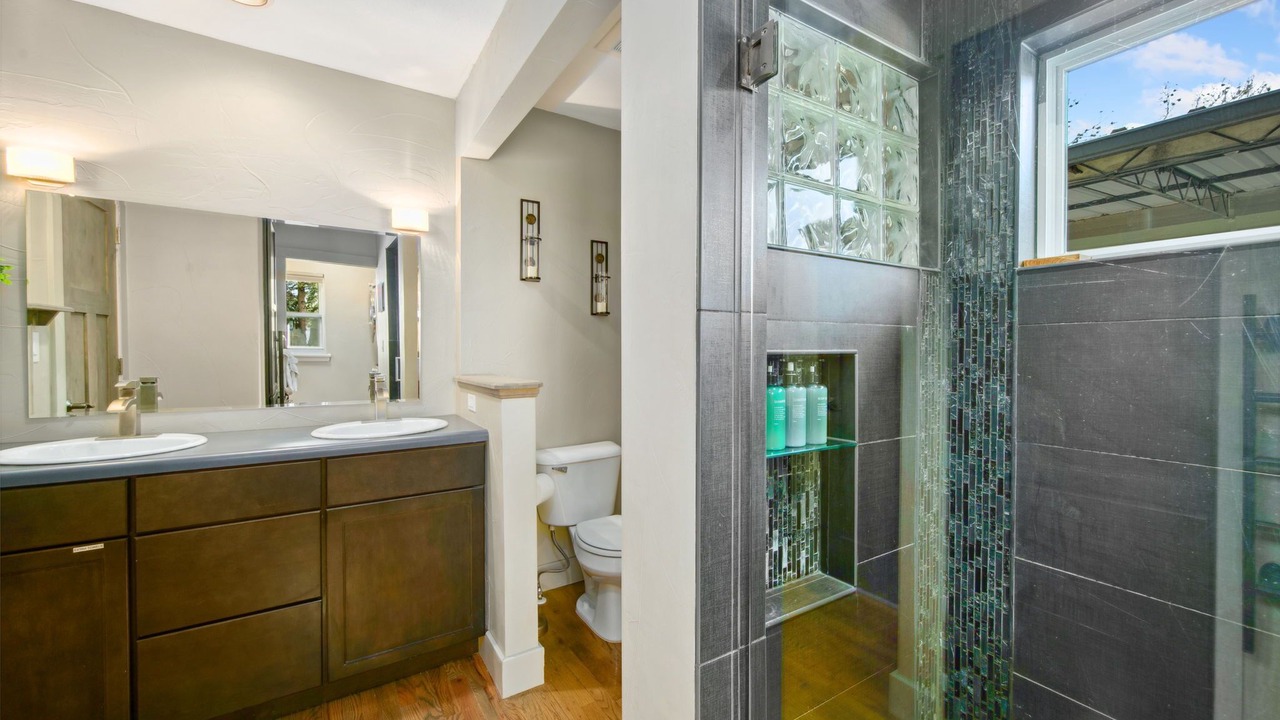 Photo of Bathroom in Old Town
