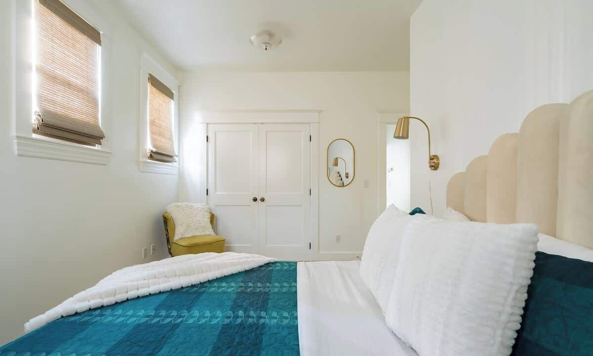Photo of Bedroom in Mississippi District