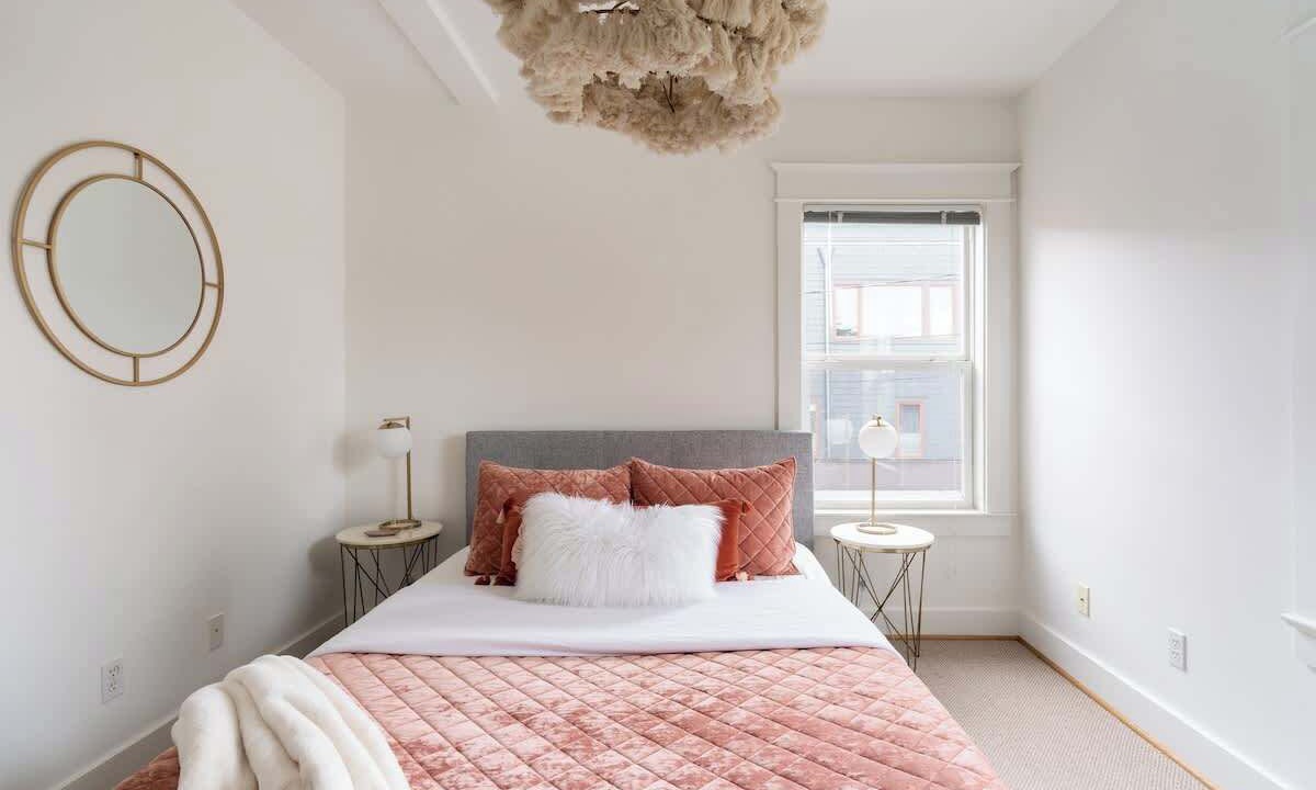 Photo of Bedroom in Mississippi District