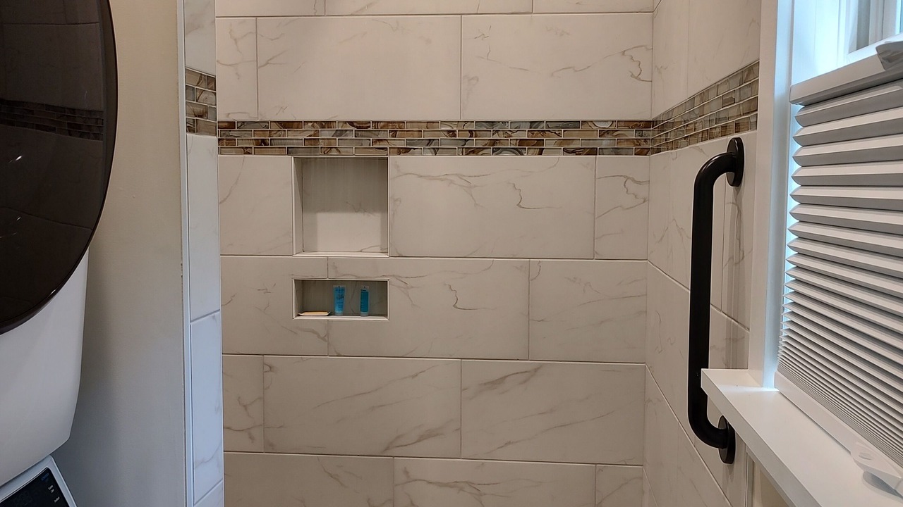 Photo of Bathroom in Coats