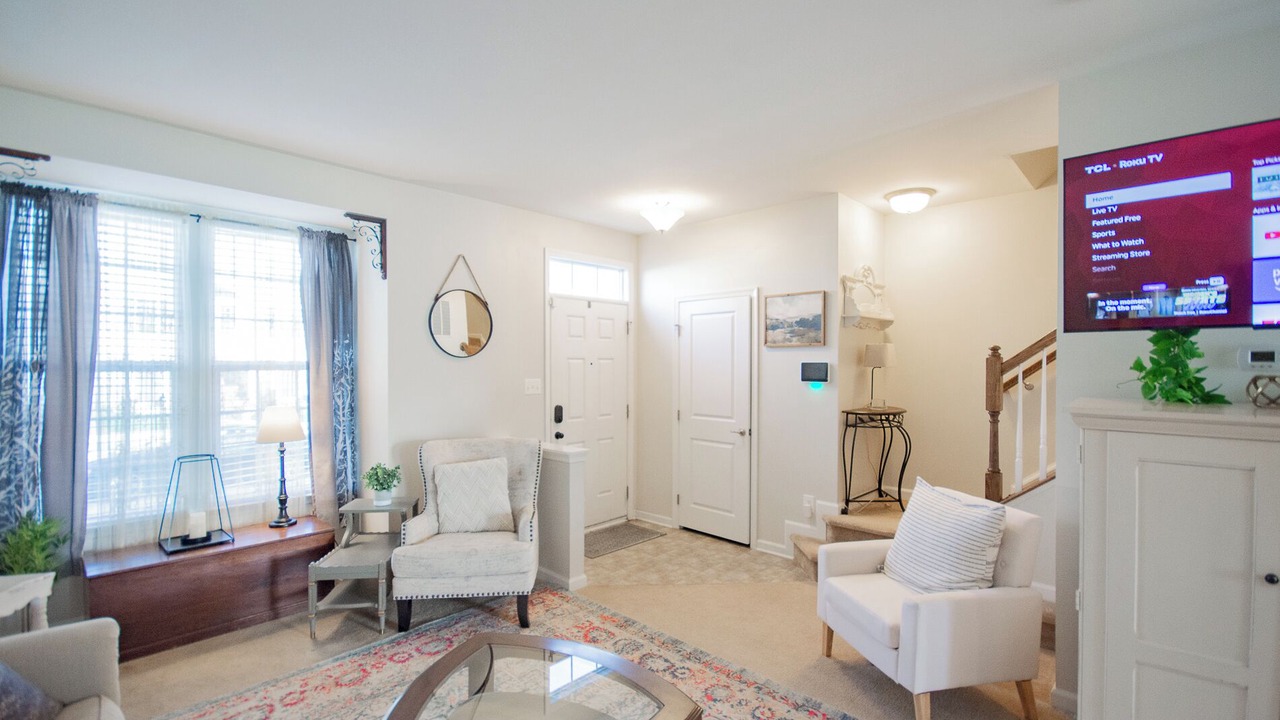 Photo of Livingroom in Potomac