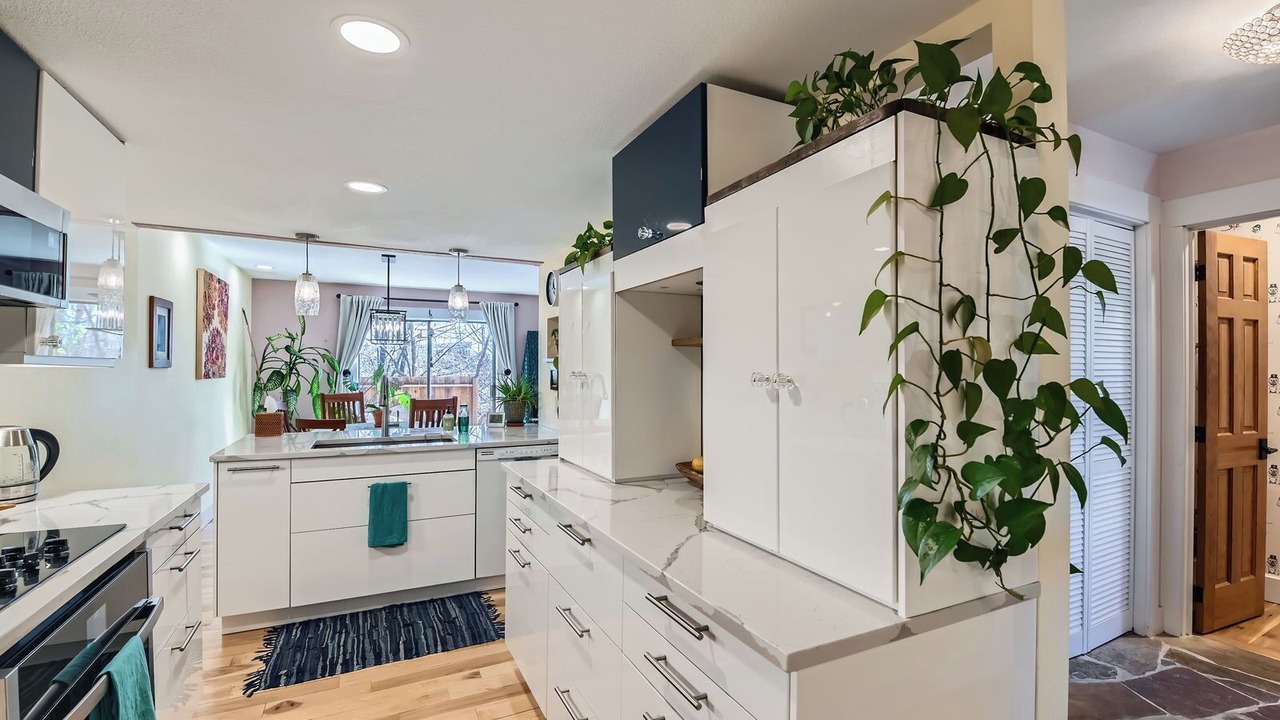 Photo of Kitchen in Glenwood Grove - North Iris