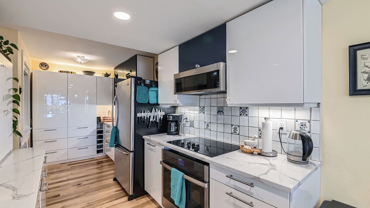 Photo of Kitchen in Glenwood Grove - North Iris