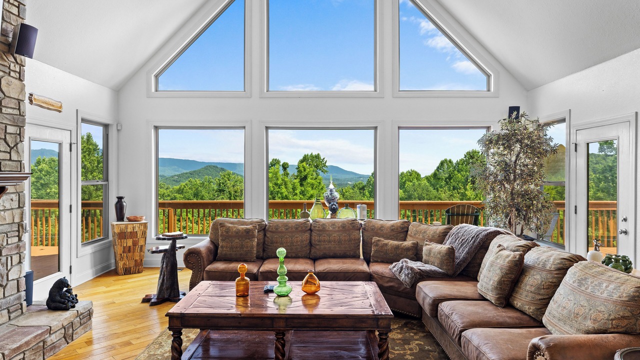 Photo of Livingroom in Cosby