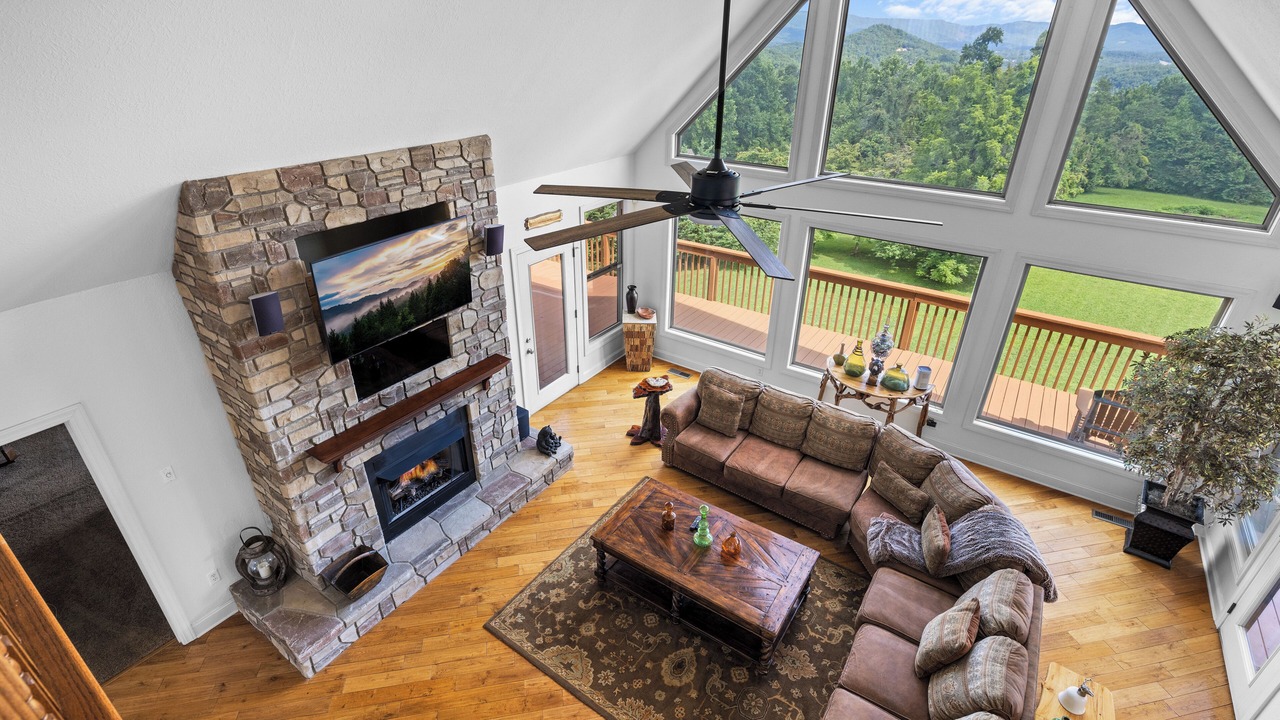 Photo of Livingroom in Cosby