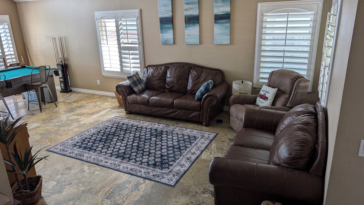 Photo of Livingroom in Ontario