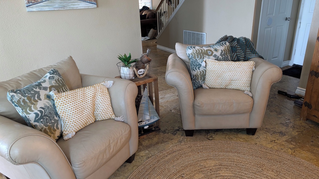 Photo of Livingroom in Ontario