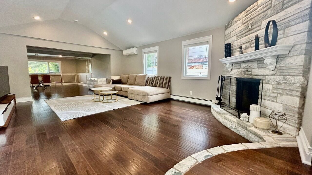 Photo of Livingroom in Oceanside