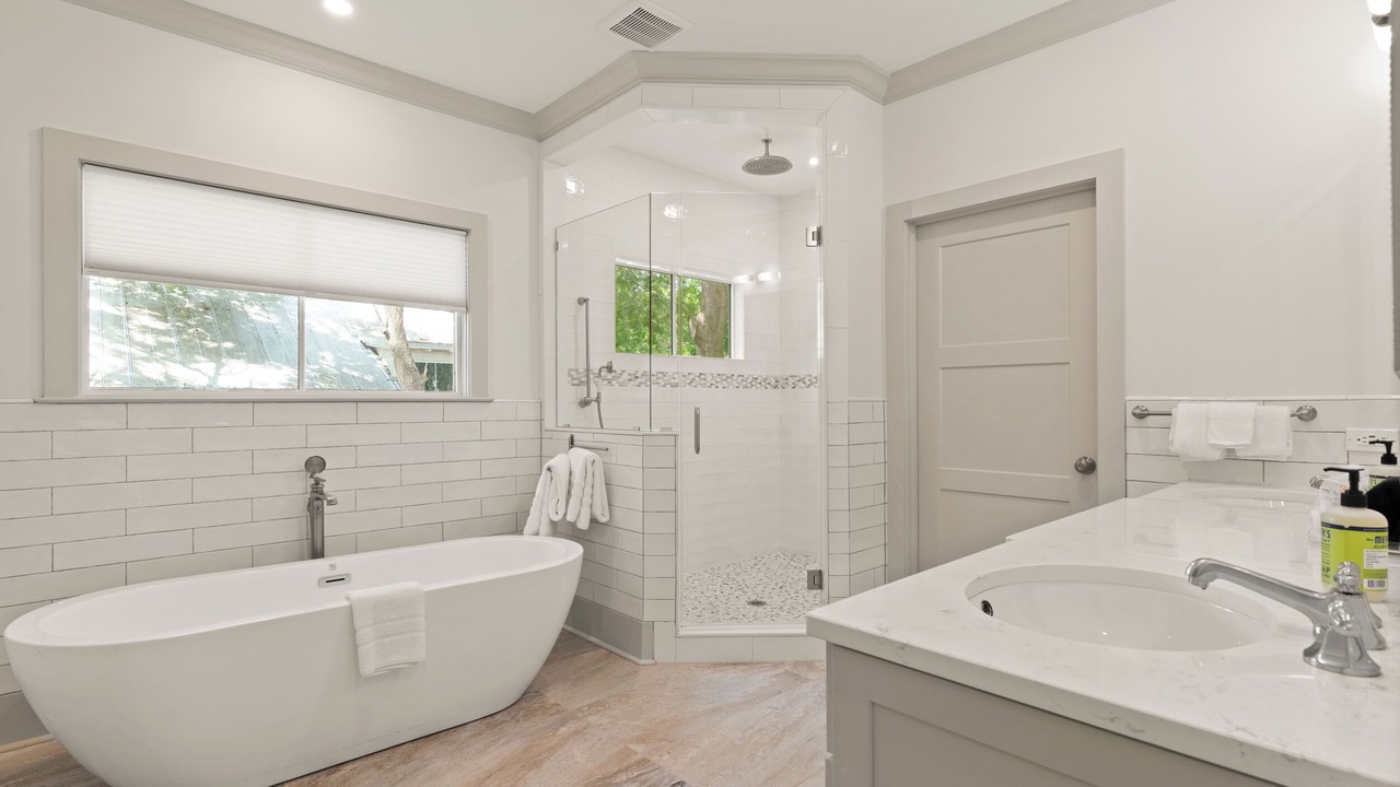 Photo of Bathroom in Demere Park