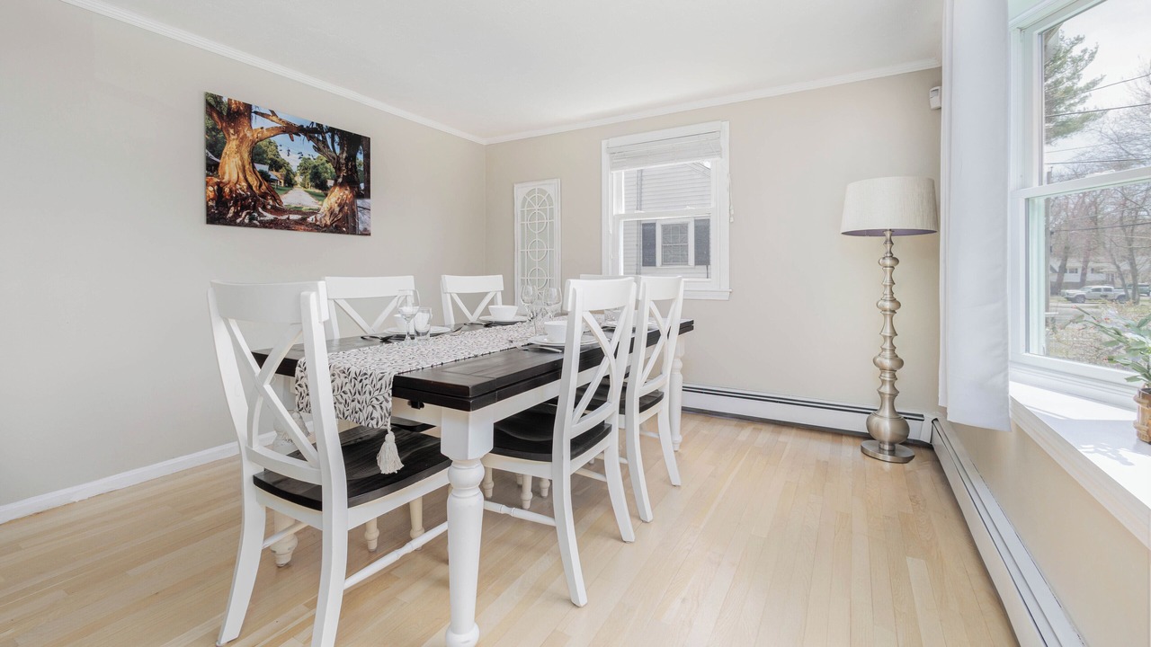 Photo of Livingroom in Holbrook