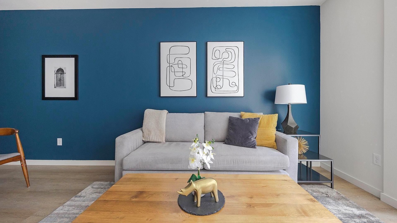 Photo of Livingroom in Civic Center
