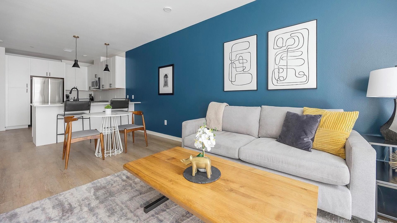 Photo of Livingroom in Civic Center