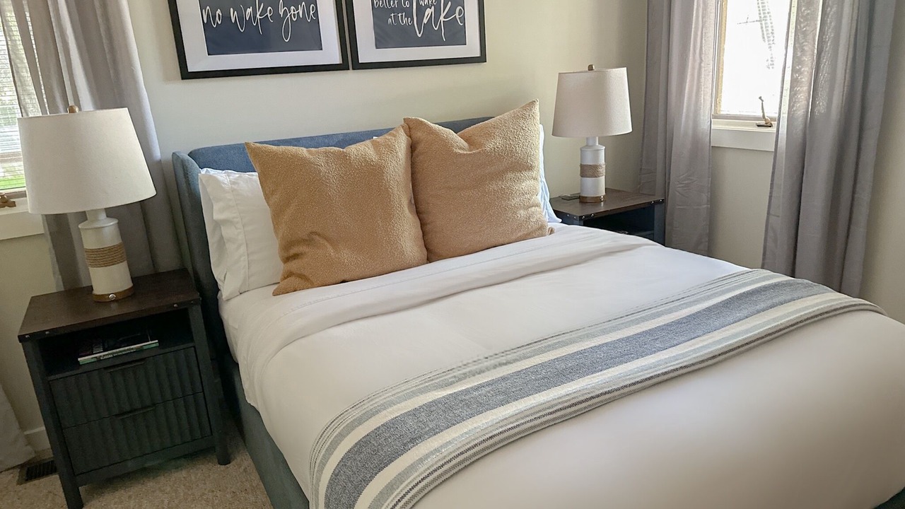 Photo of Bedroom in Cedar Bluff