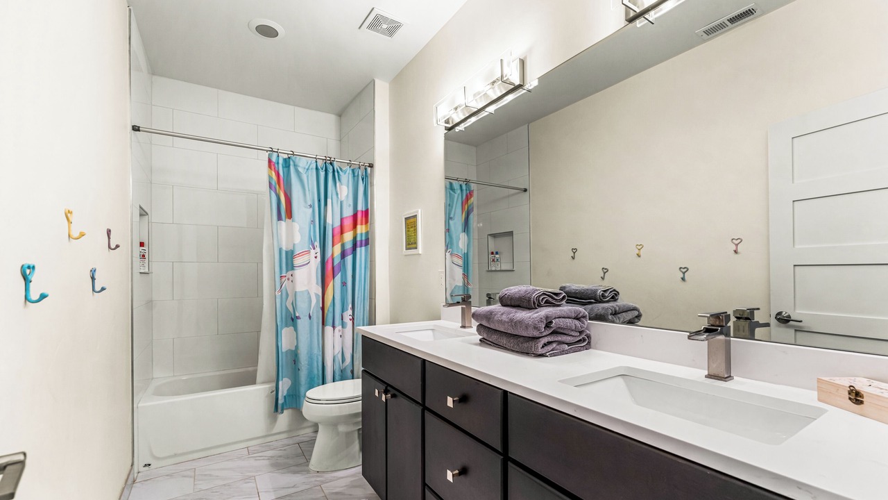 Photo of Bathroom in University Park