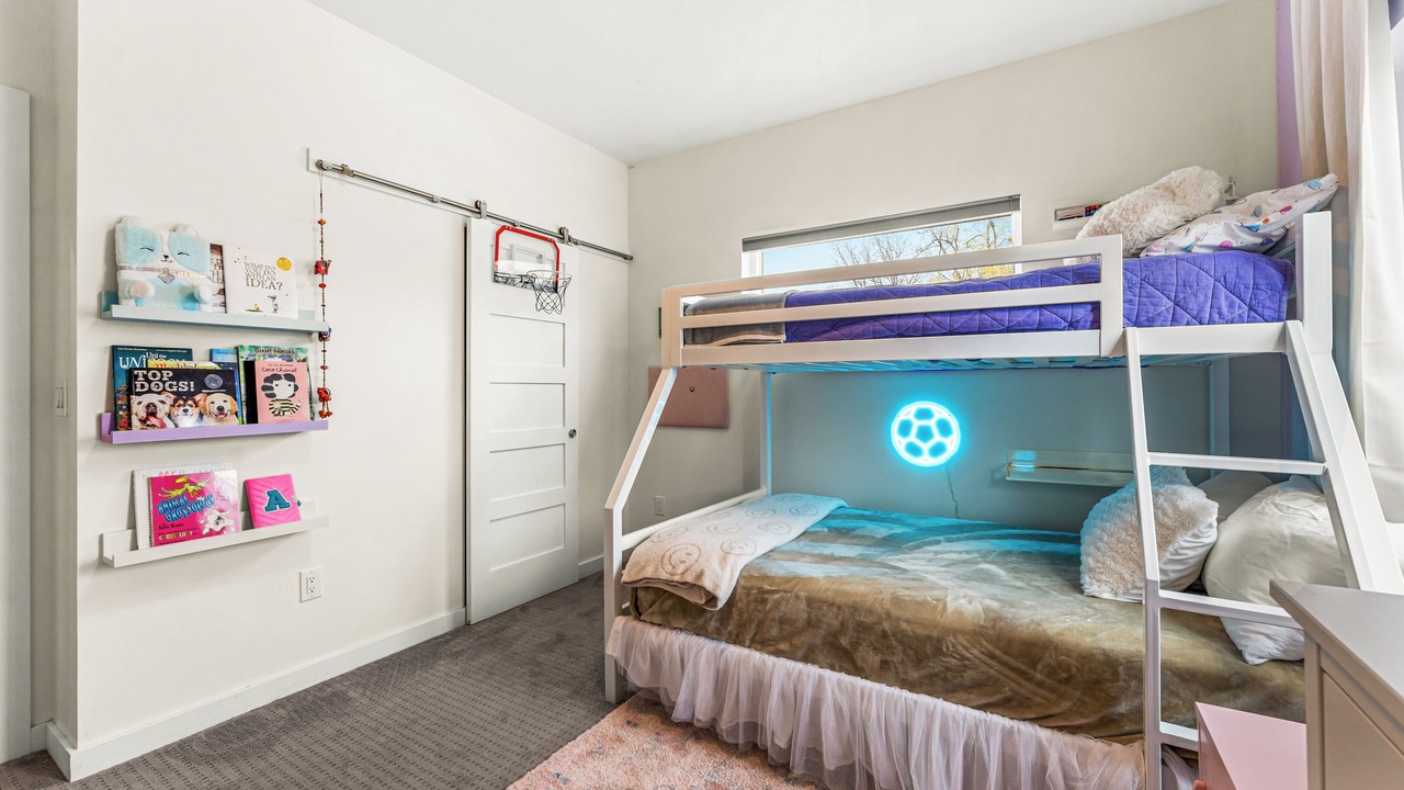Photo of Bedroom in University Park