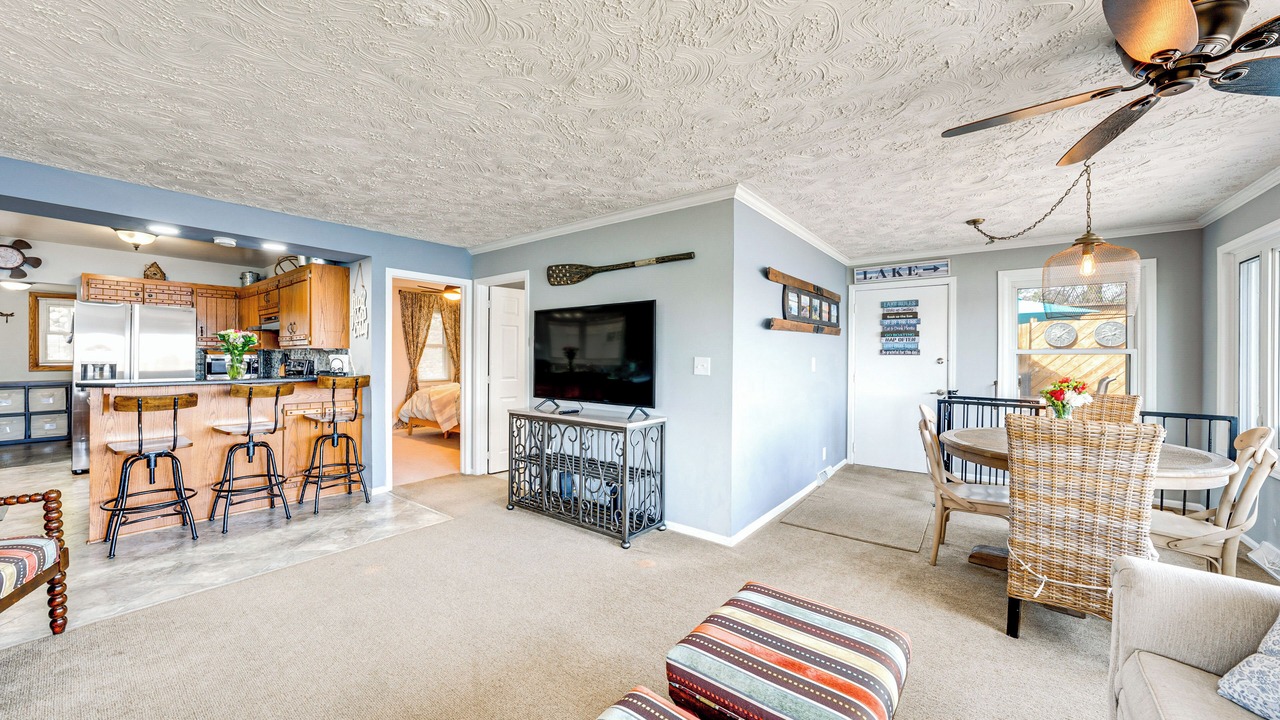 Photo of Livingroom in Mukwonago