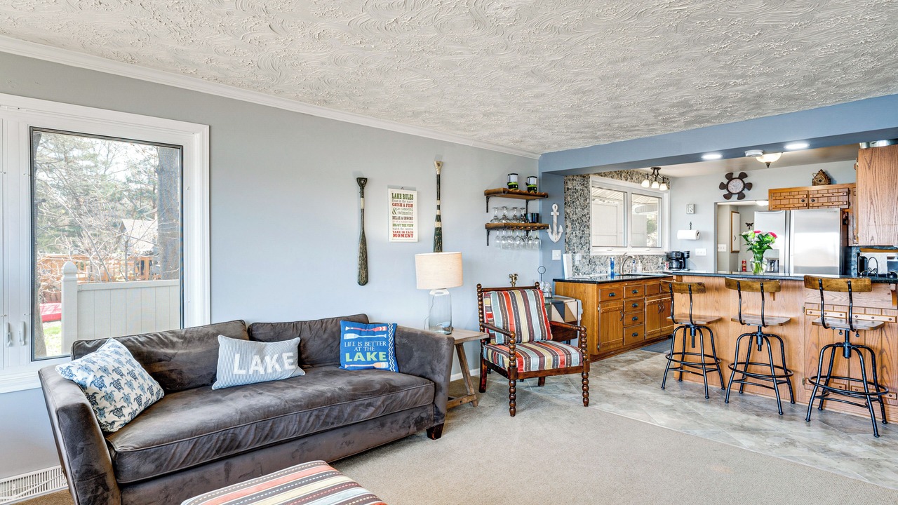 Photo of Livingroom in Mukwonago