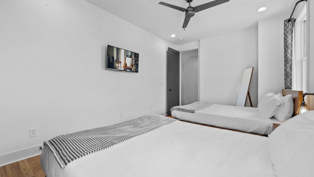 Photo of Bedroom in Eighth Avenue